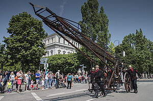 Nicht unsere aber ähnlich. Schiebeleiter bei der Firetage Parade 2016