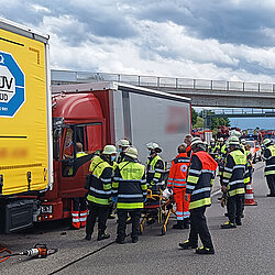 Aubing: Lkw-Verkehrsunfall mit glimpflichem Ausgang